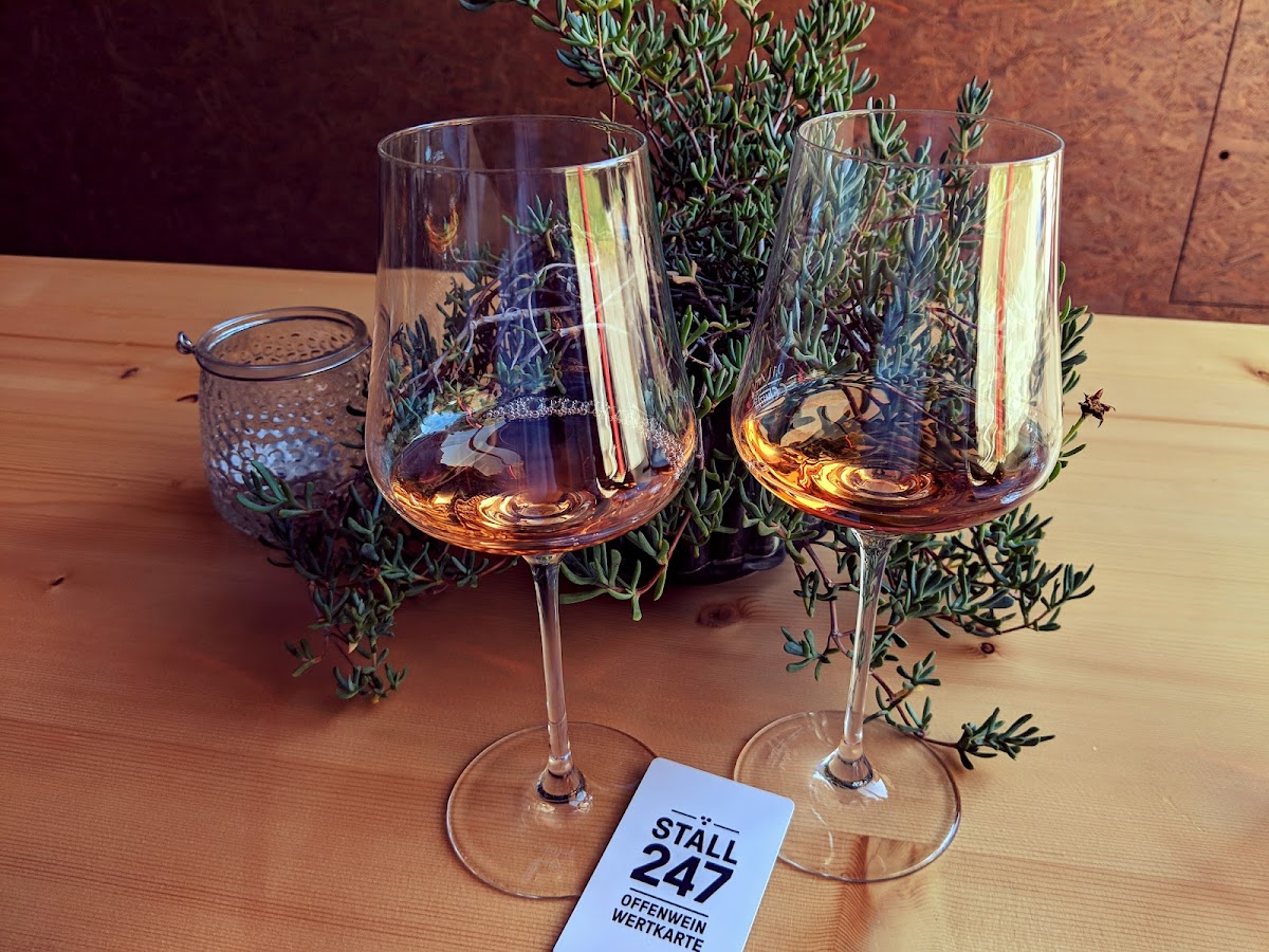 Stall 247 - Weinkost & Feinkost Im Einstigen Kuhstall-10